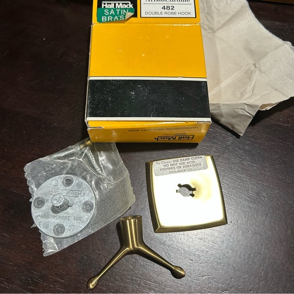 Quality Vintage Satin Brass Double Hook - Picture 2 of 2